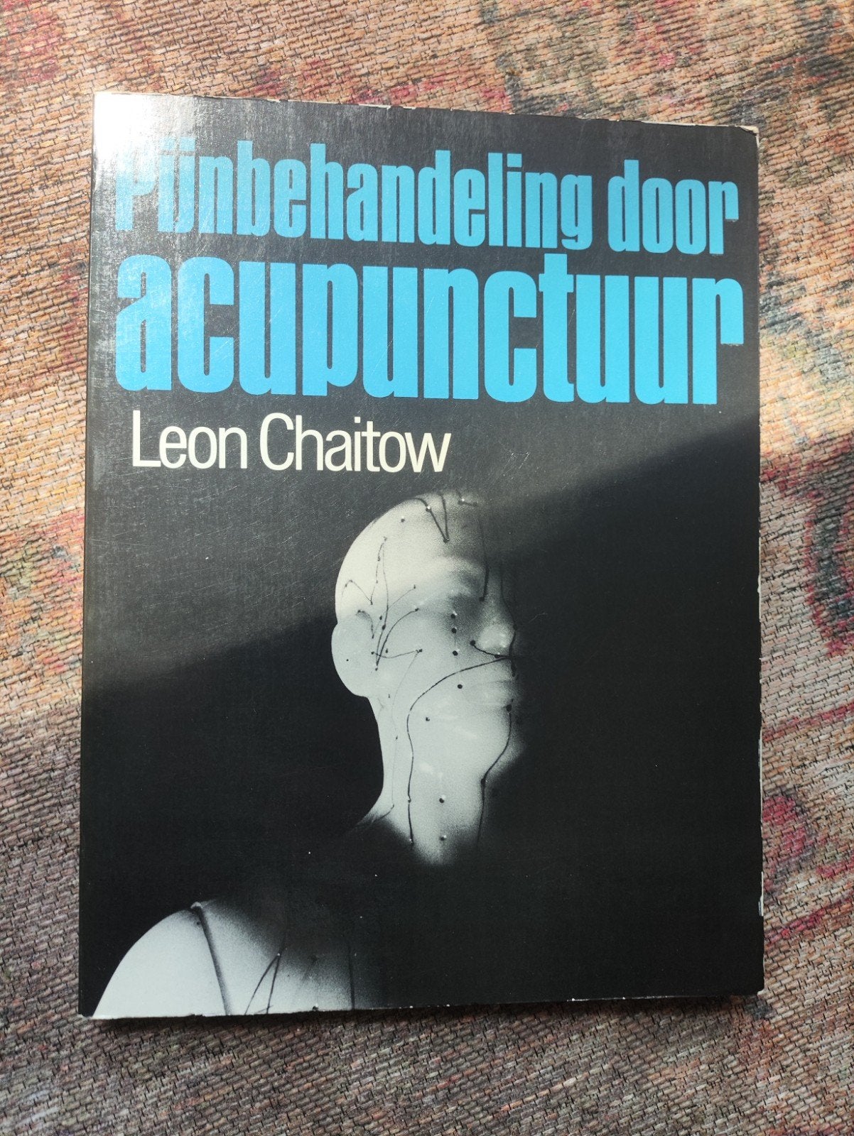 Pijnbehandeling door Acupunctuur - Leon Chaitow, Boeken, Ophalen of Verzenden, Gelezen, Kruiden en Alternatief, Leon Chaitow