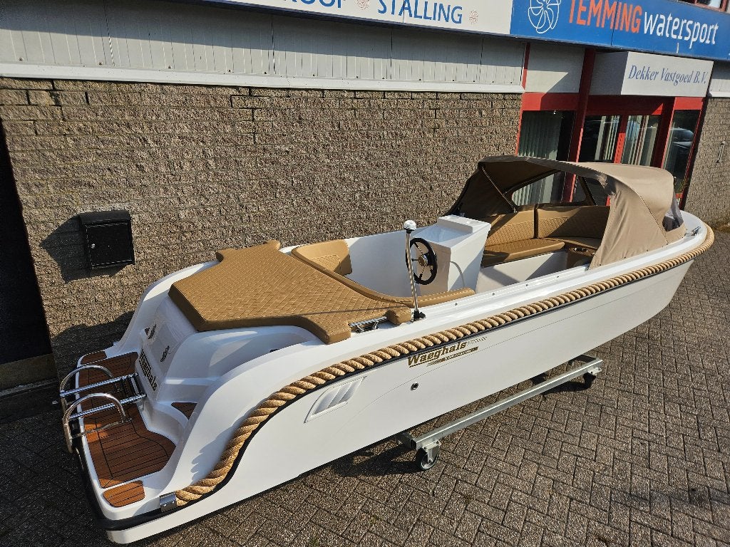Waeghals 570 Tender vaarklaar set met 15pk Motor