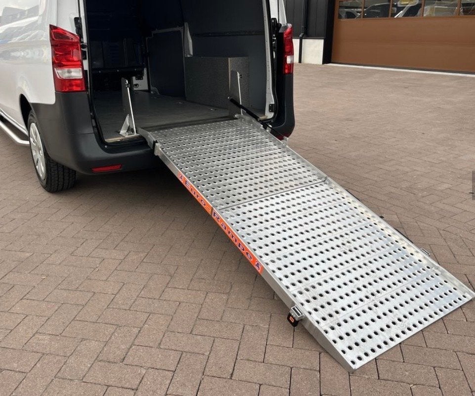 Laadklep / oprijplaat Euro Rampe - Medipoint Bus, Ophalen, Gebruikt, Universele onderdelen