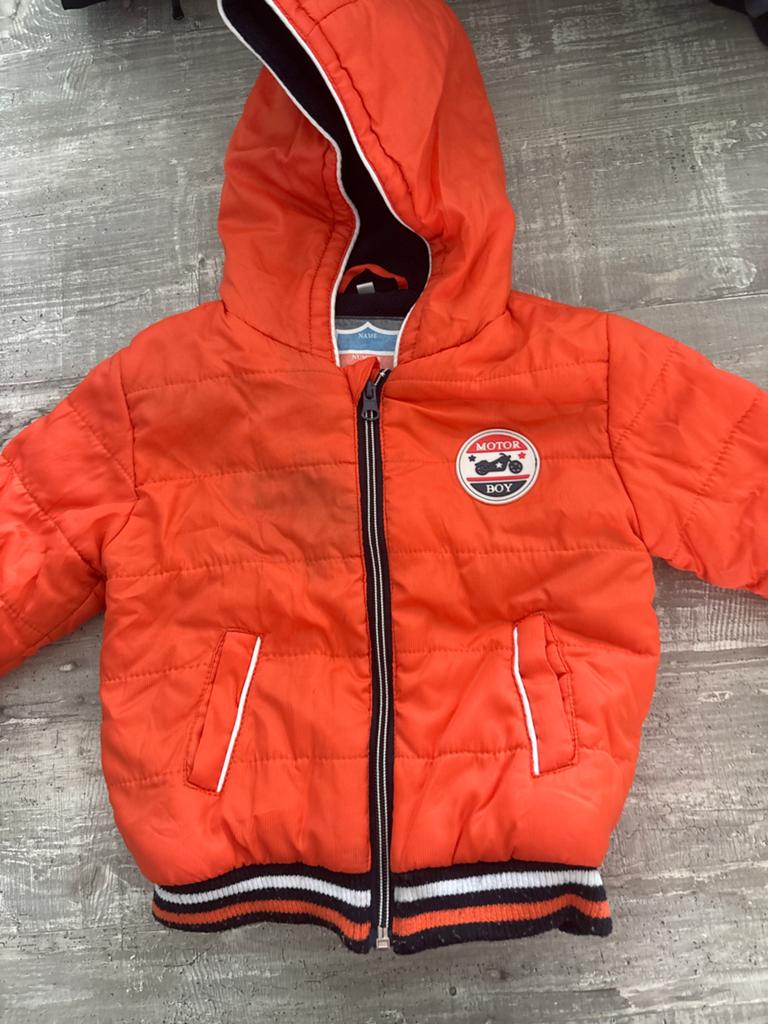 Leuke oranje winterjas maat 86 voor jongens, Ophalen of Verzenden, Gebruikt, Jongetje, Jasje