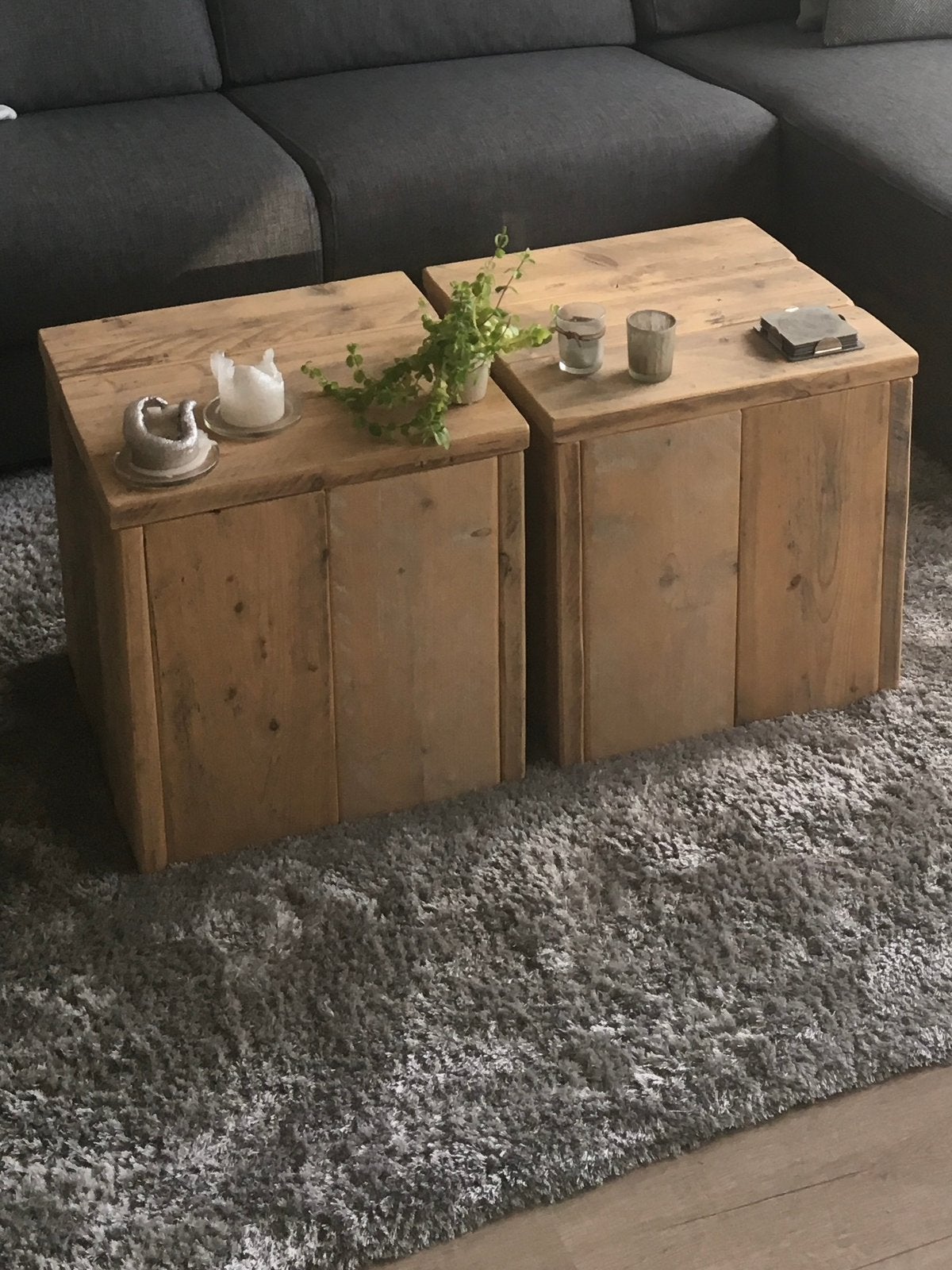 2 Steigerhouten bijzettafels 45x45x45 cm, Huis en Inrichting, Minder dan 55 cm, Vierkant, Zo goed als nieuw, Hout