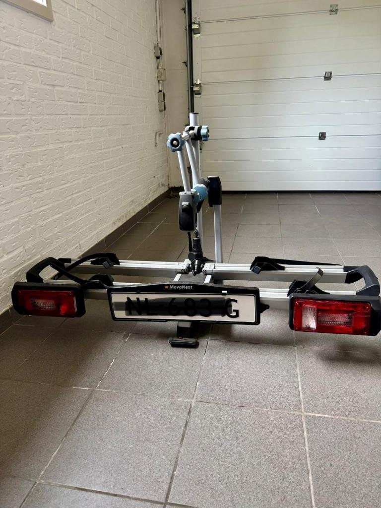 Fietsendrager Movanext Lux Plus (ook geschikt voor e-bikes), Ophalen, Zo goed als nieuw, 2 fietsen, Trekhaakdrager