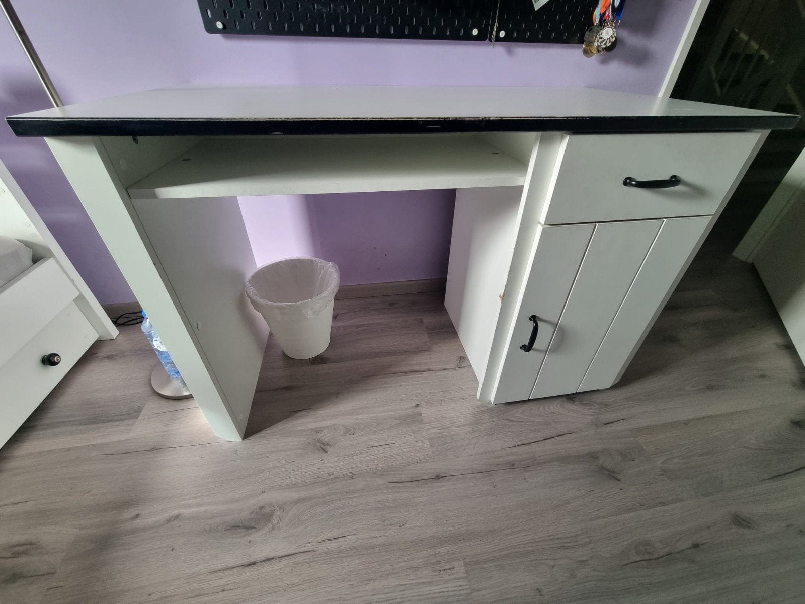 Bureau wit met lade en kastje - 121x65x78 cm, Ophalen, Gebruikt, Kinderbureau