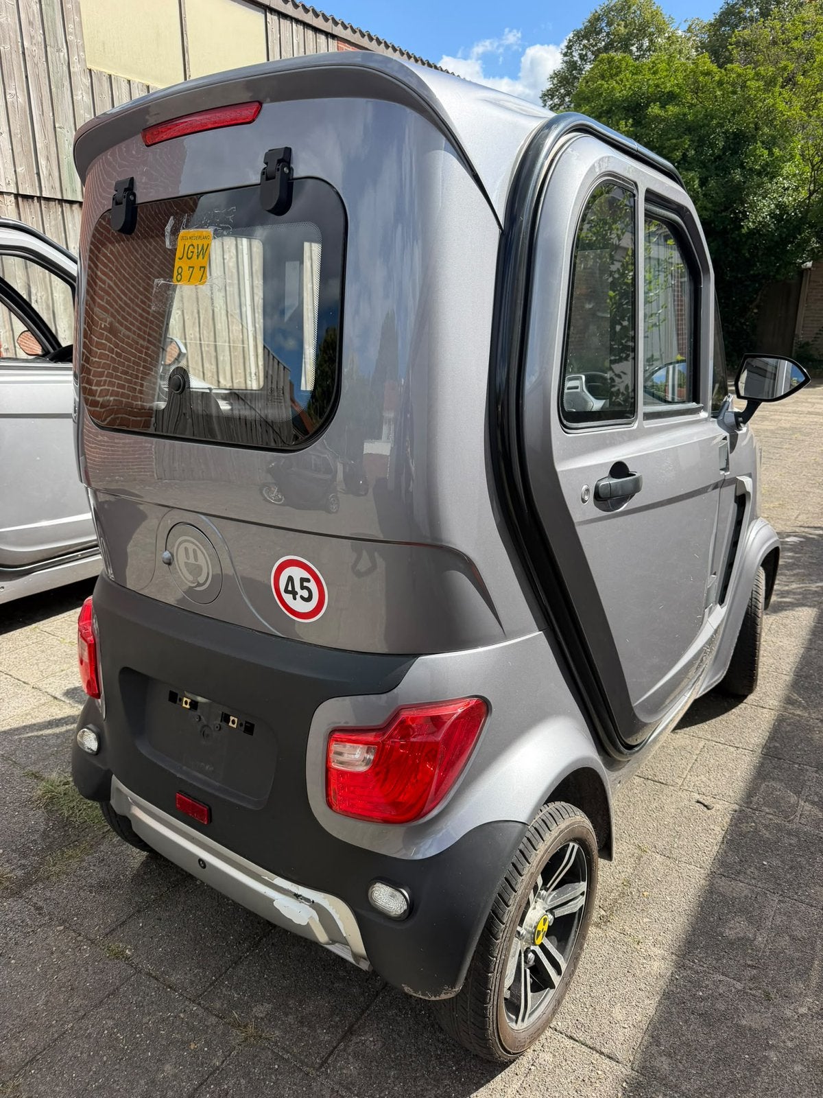 Luxe overdekte scootmobiel rijbewijs vrij met litium accu, Overige merken, Gebruikt, Ophalen of Verzenden, 16 km/u of meer