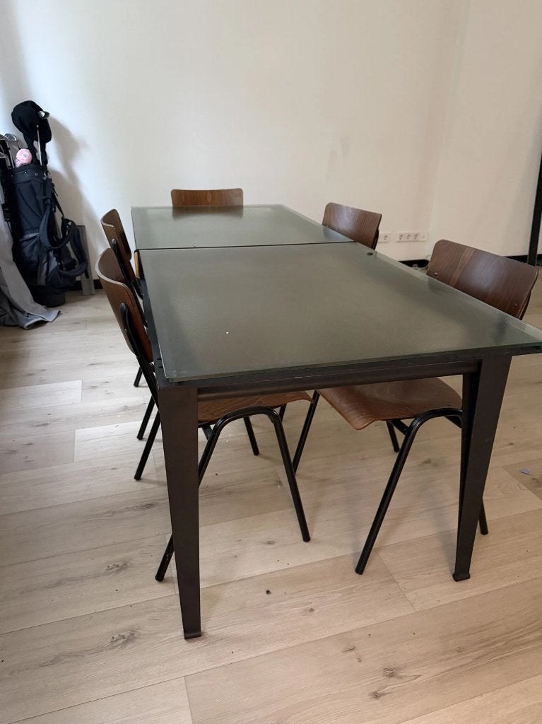 Vintage Industriële Eettafel met Glazen Blad + 6 stoelen, Gebruikt, 50 tot 100 cm, Vijf personen of meer, 200 cm of meer