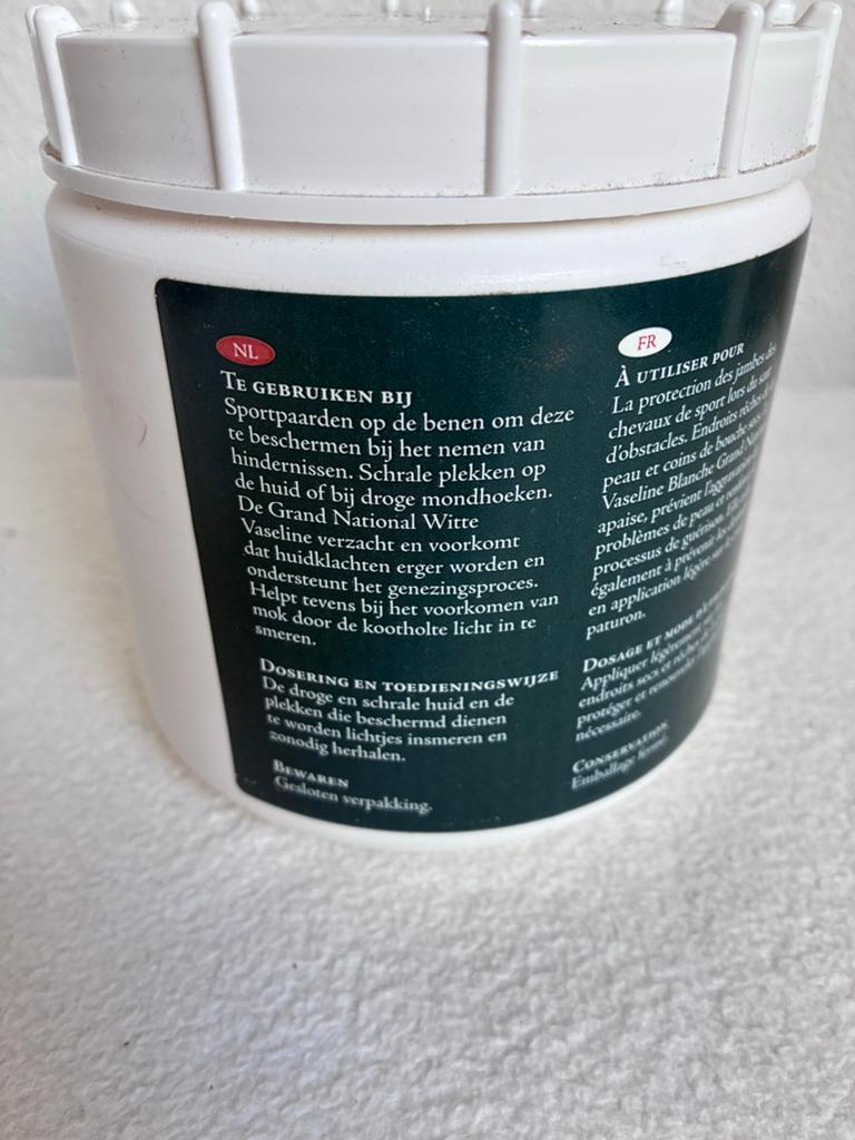 Witte vaseline voor paarden, Dieren en Toebehoren, Ophalen of Verzenden, Zo goed als nieuw