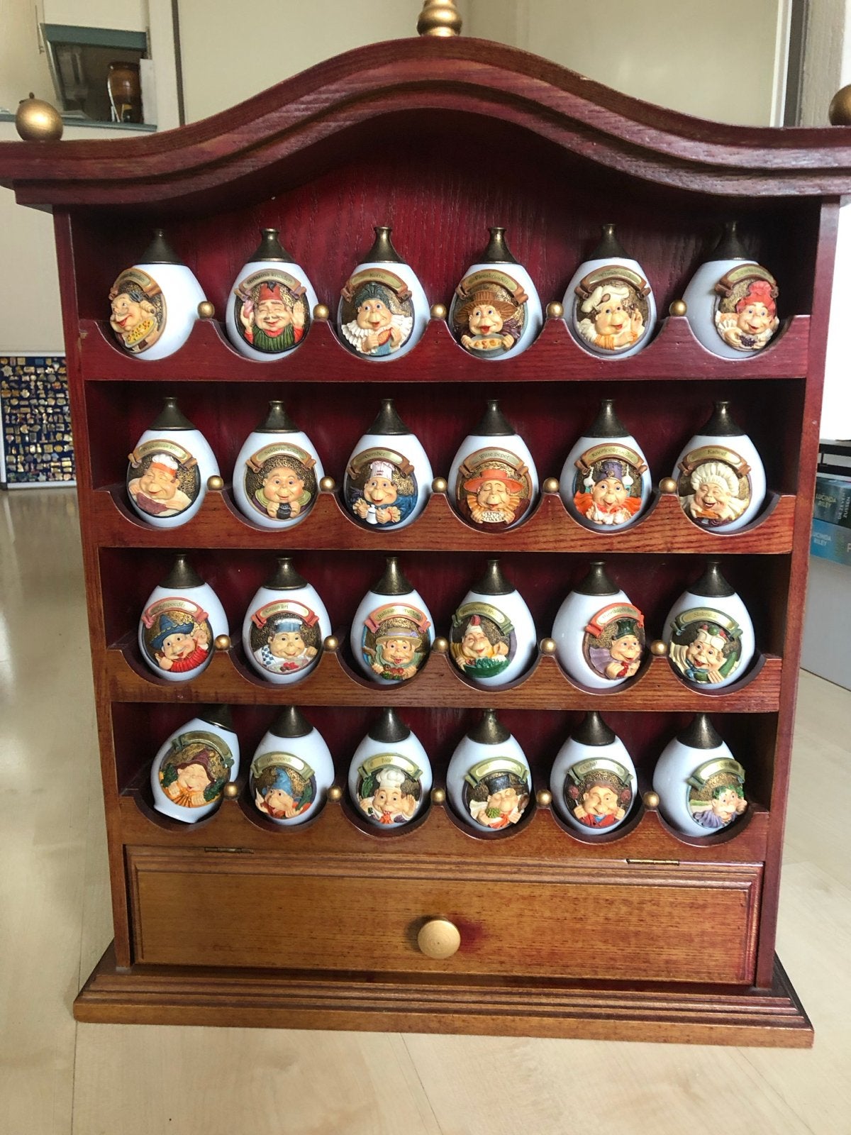 De Efteling /Gnoom Kruidenpotjes Collectie met Houten Rek, Verzamelen, Ophalen of Verzenden, Zo goed als nieuw