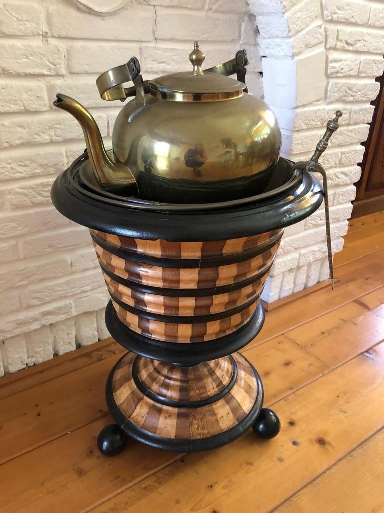 Antieke Messing Theeketel op houten Samovar Standaard, Ophalen of Verzenden
