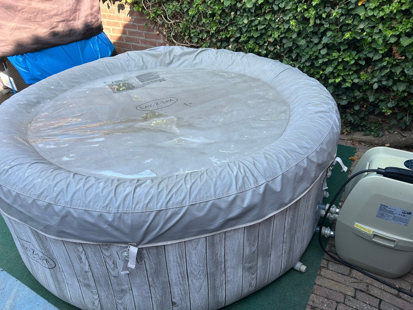 Lay-Z-Spa opblaasbare jacuzzi met bubbels en verwarming etc., Ophalen, Gebruikt, Rond, Opblaaszwembad