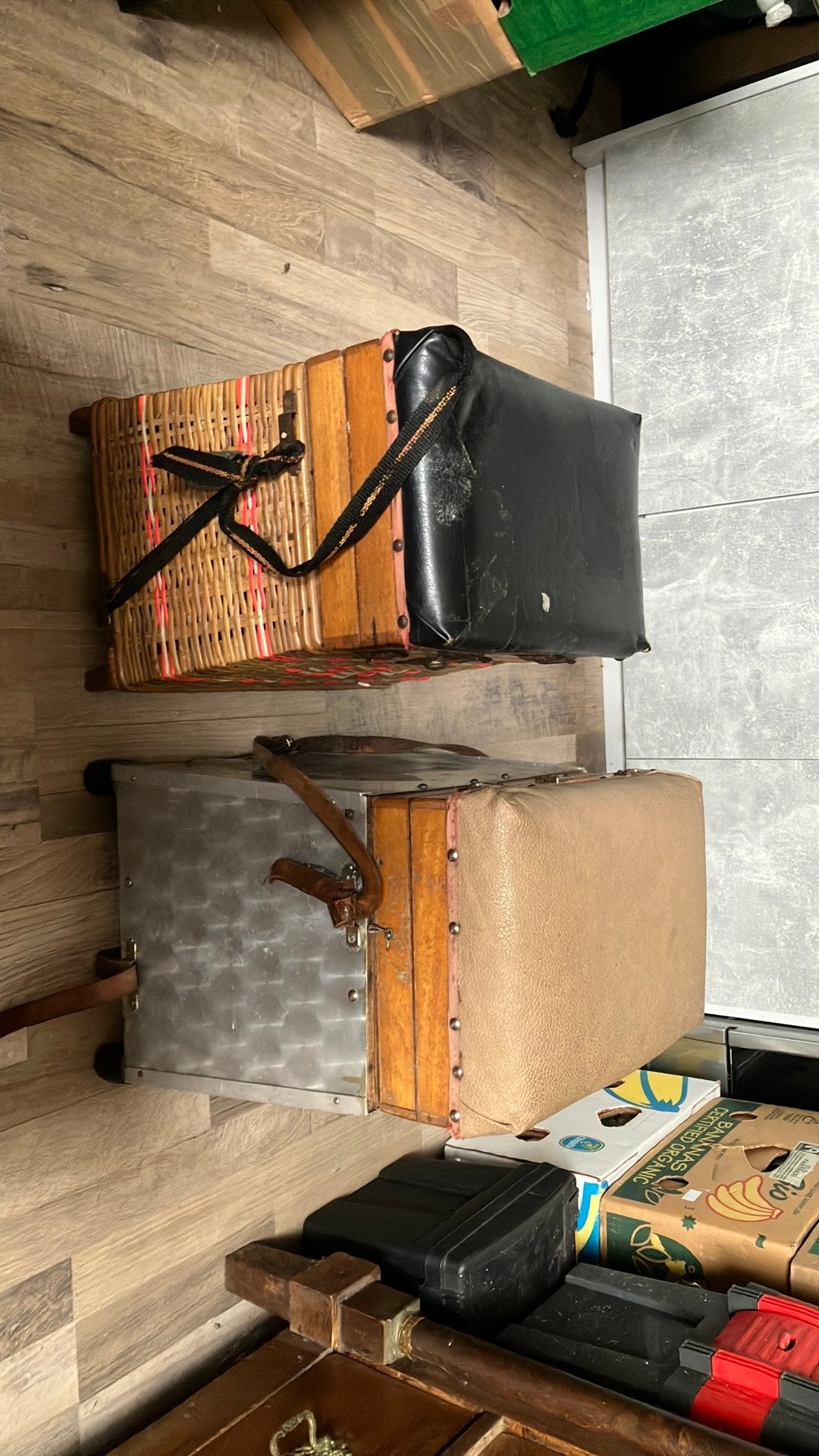 2 vintage vis zit koffers, Ophalen, Zo goed als nieuw