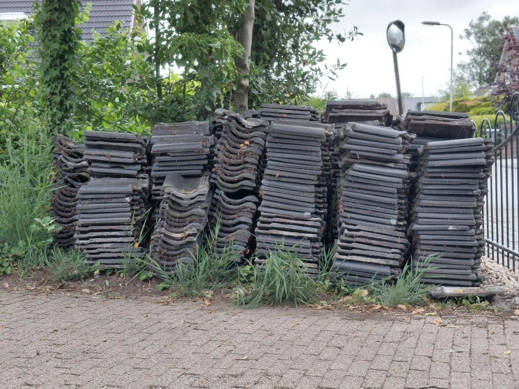 Dakpannen, Doe-het-zelf en Verbouw, Dakpannen en Dakbedekking, Ophalen, Gebruikt, Steen of Klei, Zwart