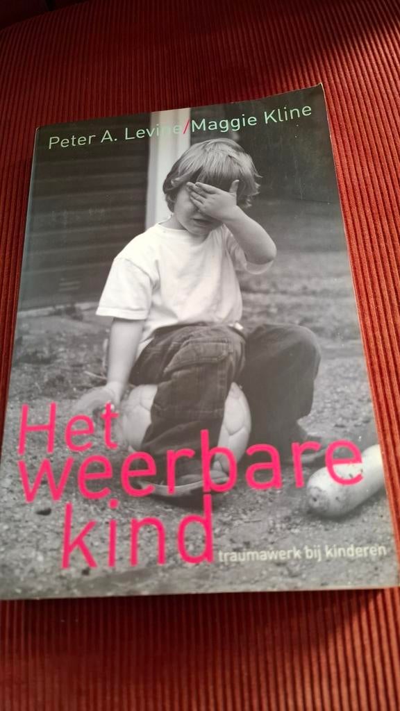 Maggie Kline - Het weerbare kind, Zwangerschap en Bevalling, Zo goed als nieuw, Maggie Kline; Peter Levine, Ophalen of Verzenden