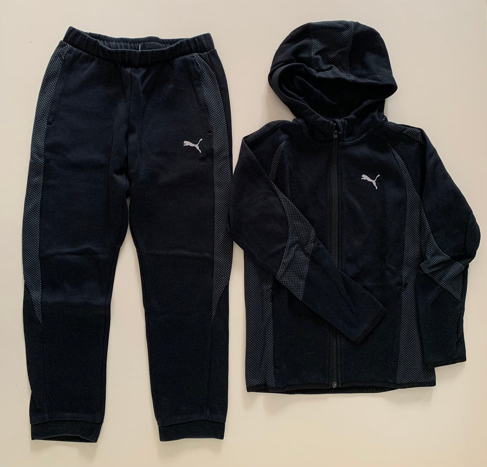 Trainingspak-joggingpak maat 152 Puma, Ophalen of Verzenden, Zo goed als nieuw, Jongen of Meisje