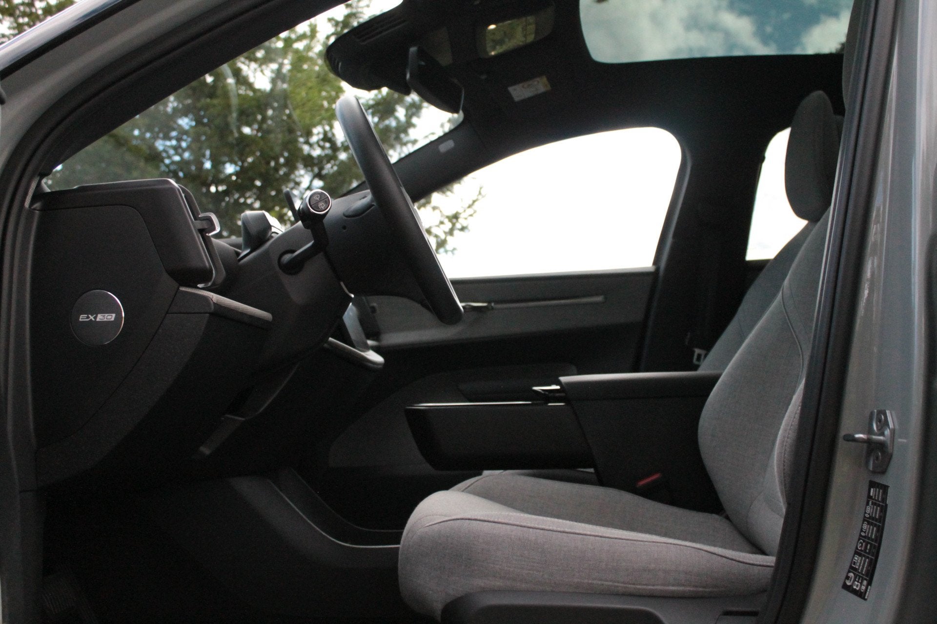 Volvo EX30 Single Motor Extended Range Plus 69 kWh | Carplay, Auto's, Volvo, Automaat, 12 maanden, Achterwielaandrijving, Gebruikt