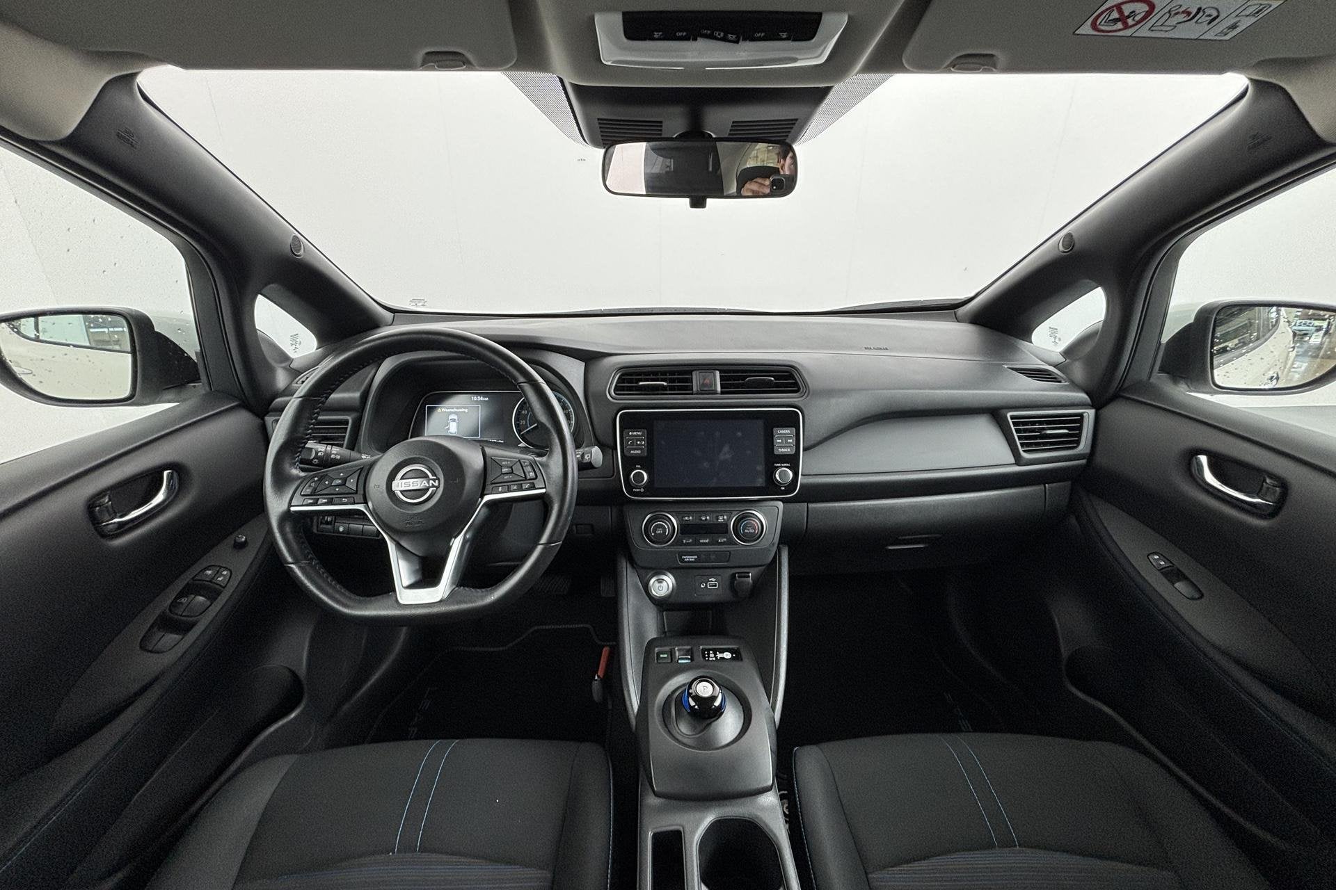 Nissan LEAF Acenta 40 kWh Slim en zuinig door de stad, Stof, Gebruikt, 150 pk, Wit