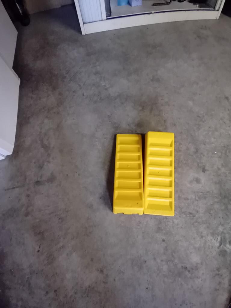Oprijblokken leffelers, Ophalen
