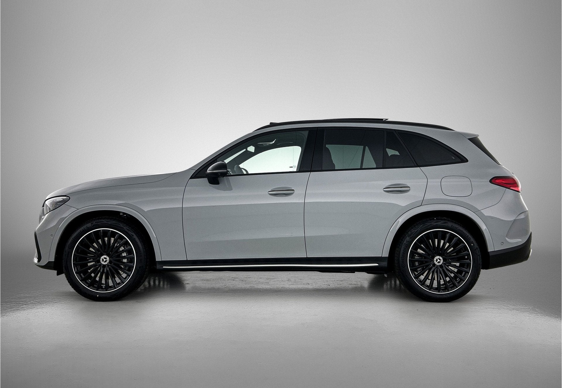 Mercedes-Benz GLC 400e 4MATIC Business Solution AMG | Premiu, Auto's, Automaat, Zwart, Verwarmde buitenspiegels, Plug-in hybride