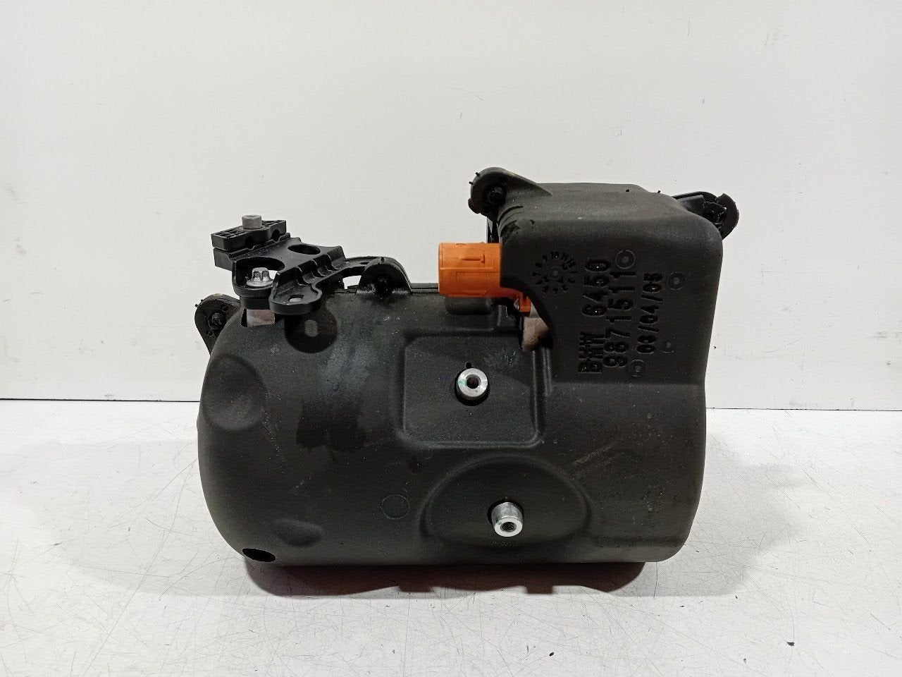 Airco pomp BMW iX, Onderdelen@venauto.nl, Van der Ven Autorecycling B.V., Gebruikt, Ettenseweg 76, 4706 PB Roosendaal, The Netherlands