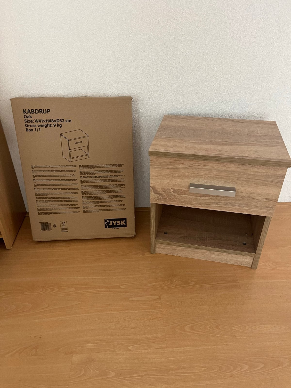 JYSK KABDRUP Nachtkastje Eiken - Nieuw in doos, Huis en Inrichting, Ophalen, Minder dan 45 cm, Nieuw, 55 tot 70 cm
