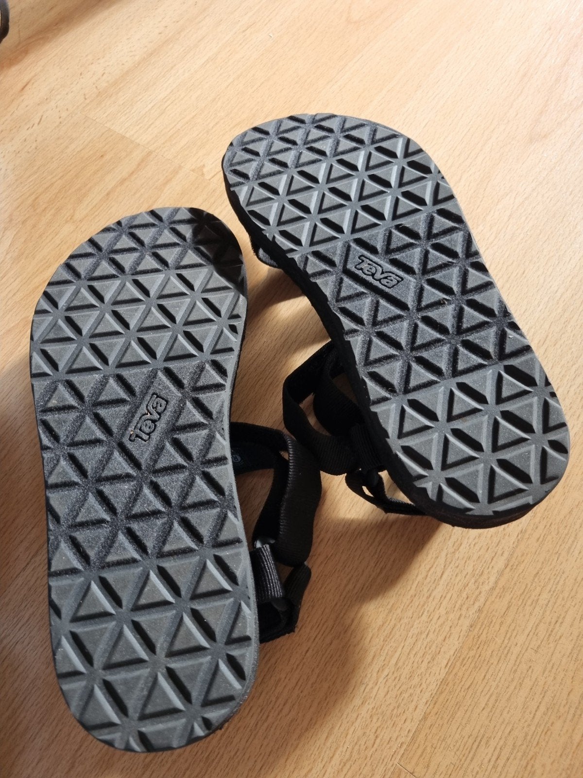 Nieuwe zwarteTeva sandalen maat 39, Kleding | Dames, Zwart, Nieuw, Teva, Sandalen of Muiltjes