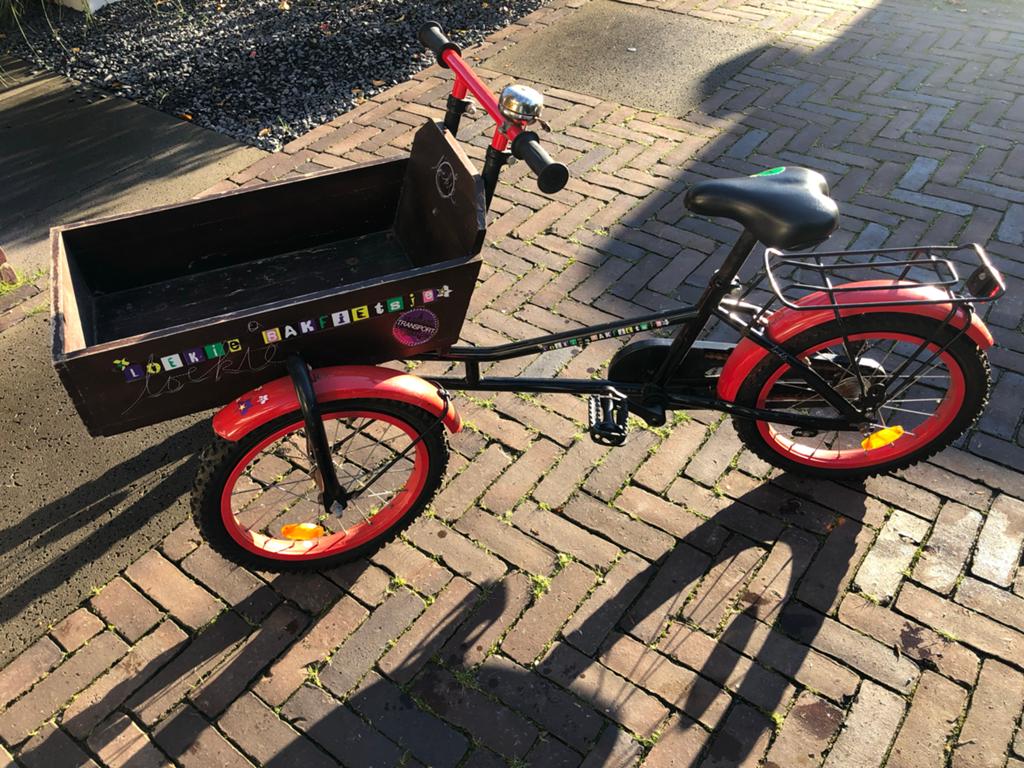 Loekie Bakfietsje 16 inch - Ideaal voor de kleintjes!, Fietsen en Brommers, Fietsen | Kinderfietsjes, Ophalen, Gebruikt, Terugtraprem