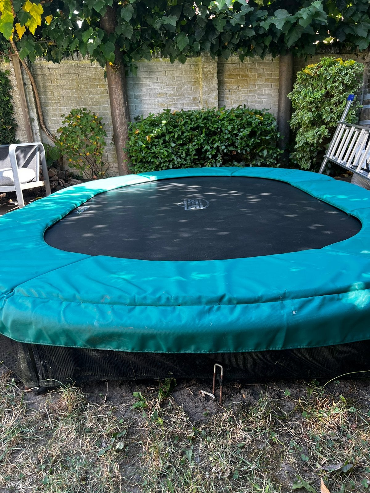 BERG trampoline ovaal (zelf demonteren), Ophalen, Gebruikt