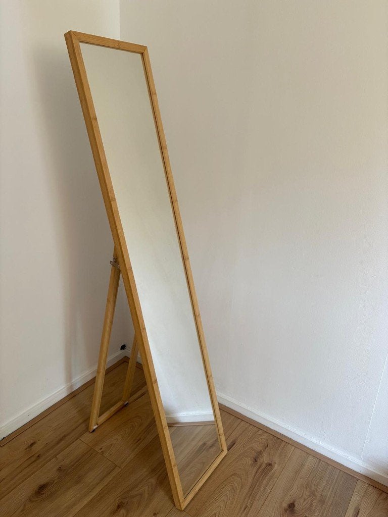 IKEA Värsnäs floor mirror, Ophalen, Minder dan 50 cm, 100 tot 150 cm, Zo goed als nieuw
