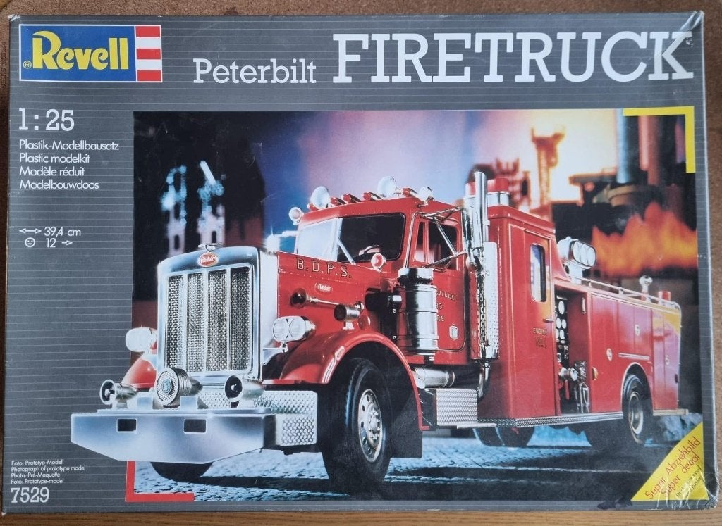 Revell 7529 Peterbilt Firetruck 1:25, Hobby en Vrije tijd, Modelbouw | Auto's en Voertuigen, Auto, Revell, Groter dan 1:32, Nieuw