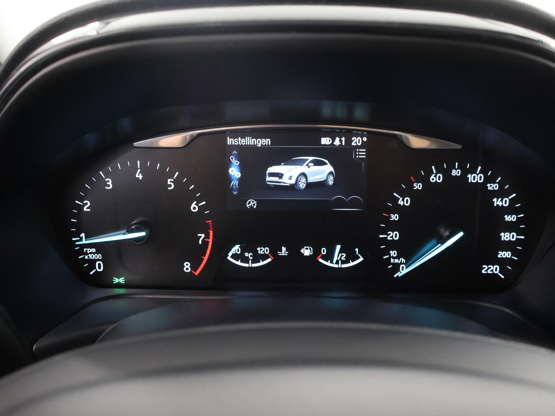 Foto 13 van Ford Puma 1.0 EcoBoost Hybrid Titanium | Winterpakket | Crui