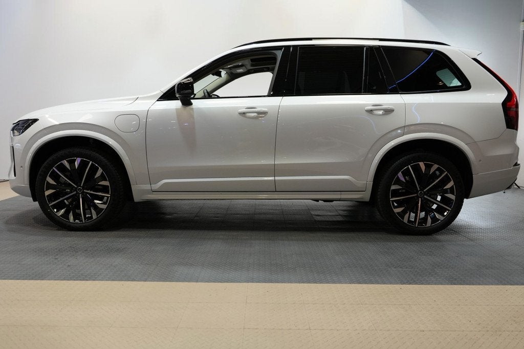 Volvo XC90 2.0 T8 AWD 335kW/456pk Aut8 Recharge Ultra Dark 7, Gebruikt, Euro 6, 4 cilinders, 1969 cc