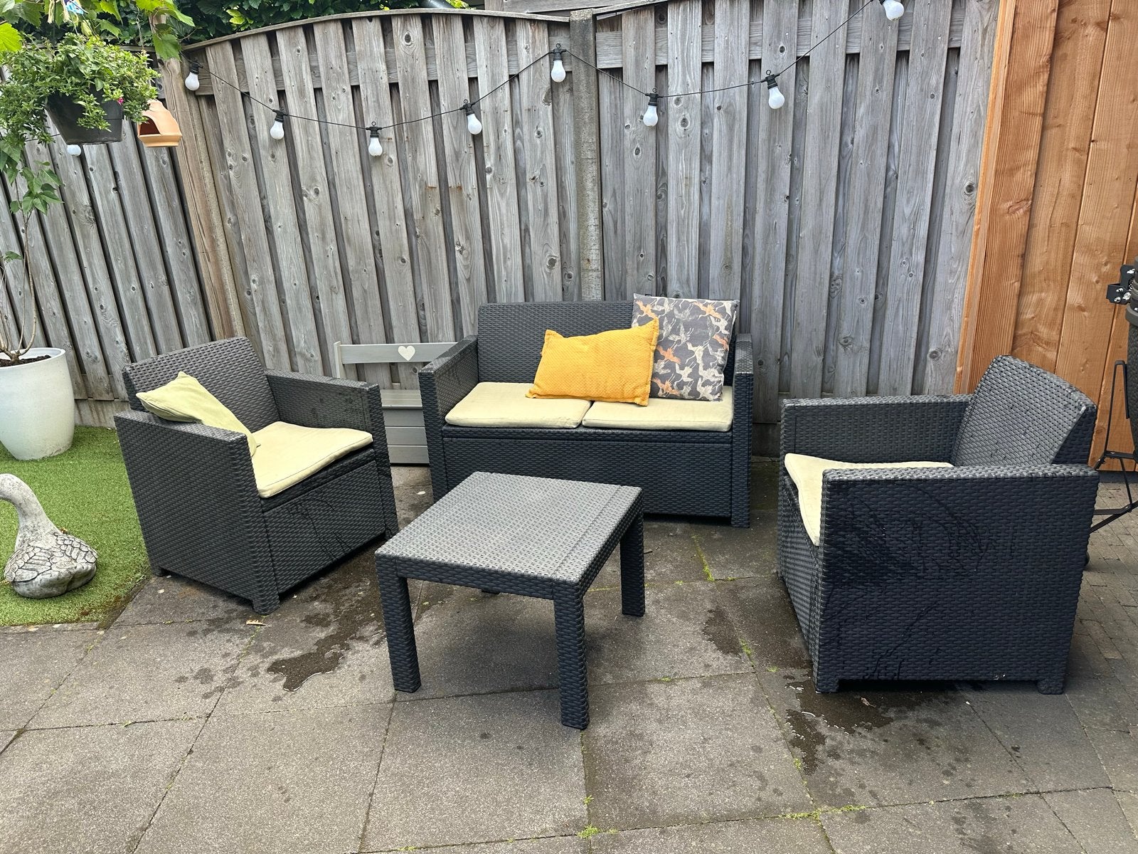 Loungeset - 2 Stoelen, Bank en Tafel, Ophalen, 4 zitplaatsen, Gebruikt, Loungeset