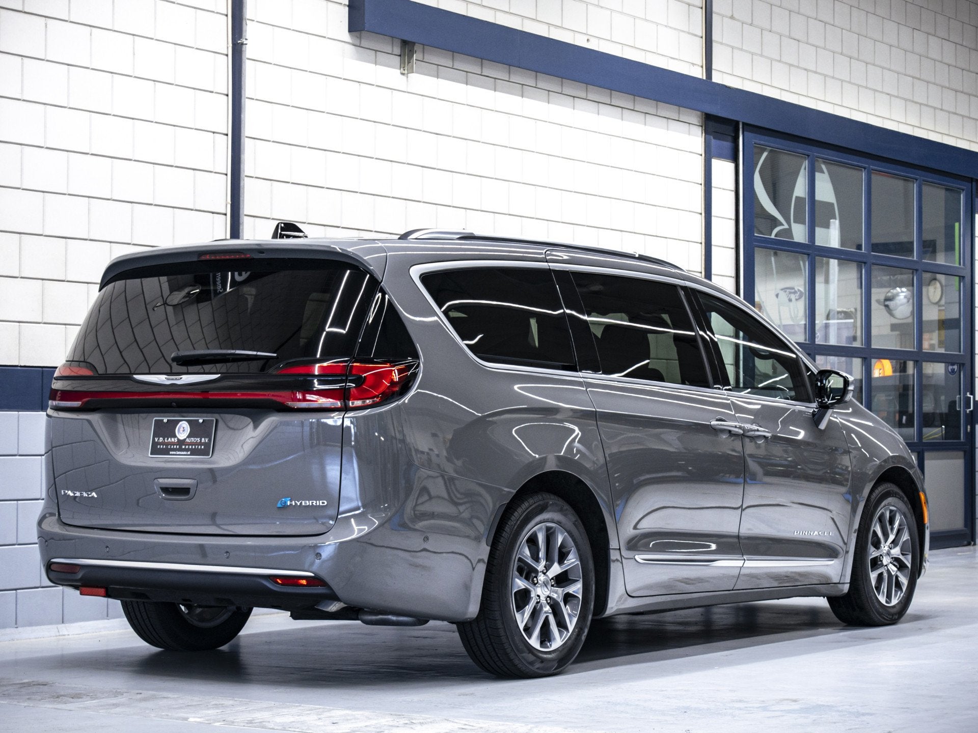 Chrysler Pacifica | Pinnacle Edition | 7-persoons | E-Hybrid, Auto's, Chrysler, Gebruikt, Euro 6, Leder, Hybride Elektrisch/Benzine