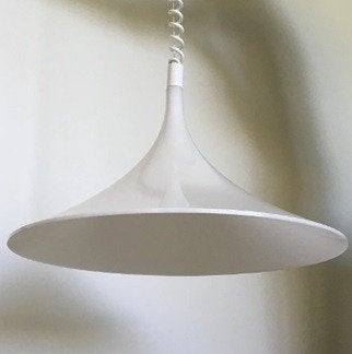 Mooie Hanglamp / heksenhoed design van Harco Loor jaren 80, Huis en Inrichting, Kunststof, Design, Zo goed als nieuw, E27 (groot)