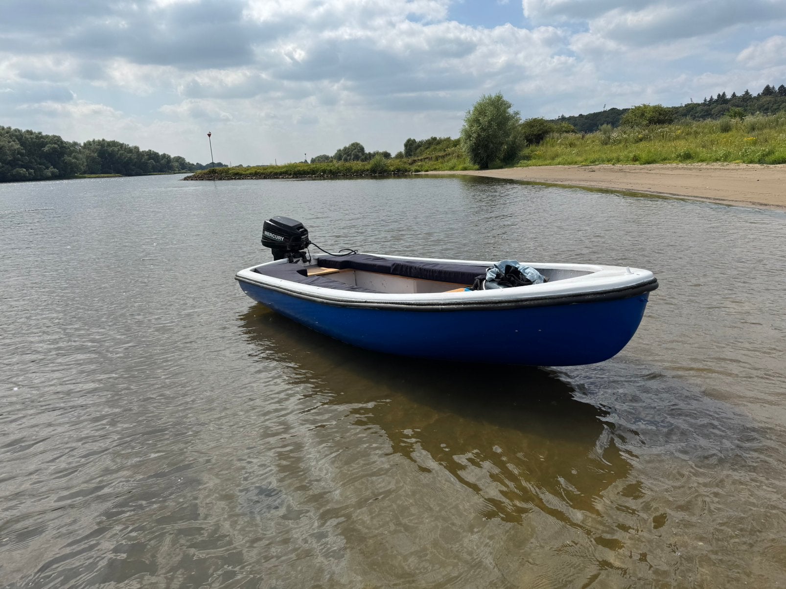 Leuk bootje met 6pk motor en trailer, Verlichting, 6 pk, Ophalen, Overige merken
