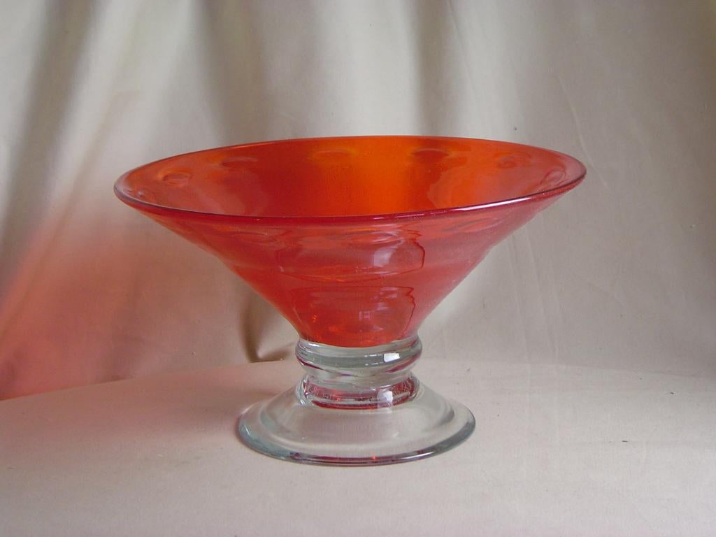 Vintage oranje glazen fruitschaal op voet, Ophalen of Verzenden