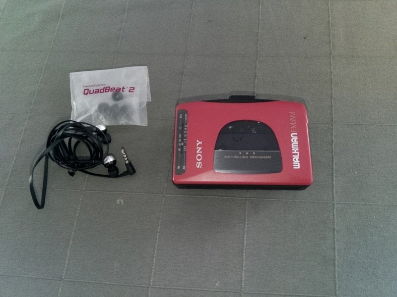 Sony Walkman-rood-nieuwe snaar, Ophalen of Verzenden, Walkman