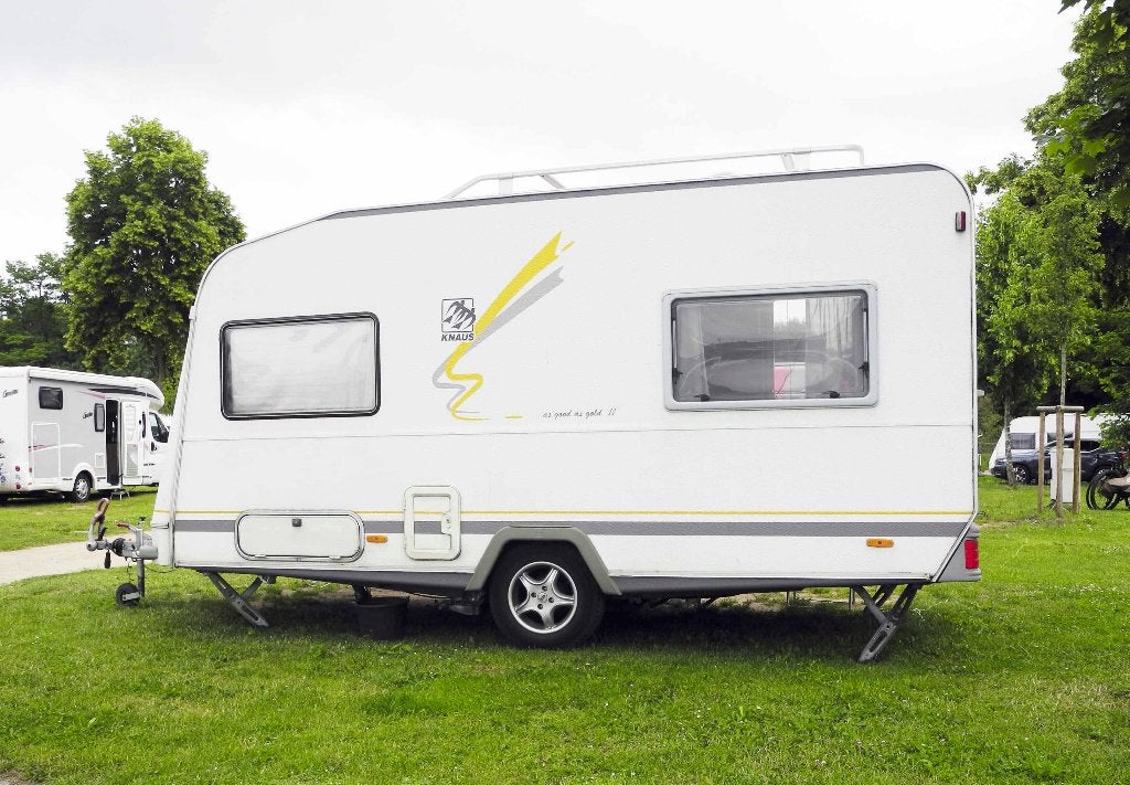 Knaus 400TMF (2001) met voortent en mover, Caravans en Kamperen, Caravans, 750 - 1000 kg, Particulier, Knaus, Mover
