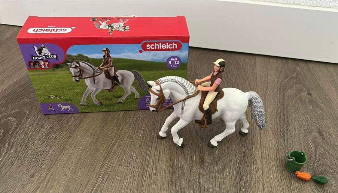 Schleich 41433 Amazone met lipizzanermerrie zgan, Ophalen of Verzenden, Zo goed als nieuw, Jongen of Meisje