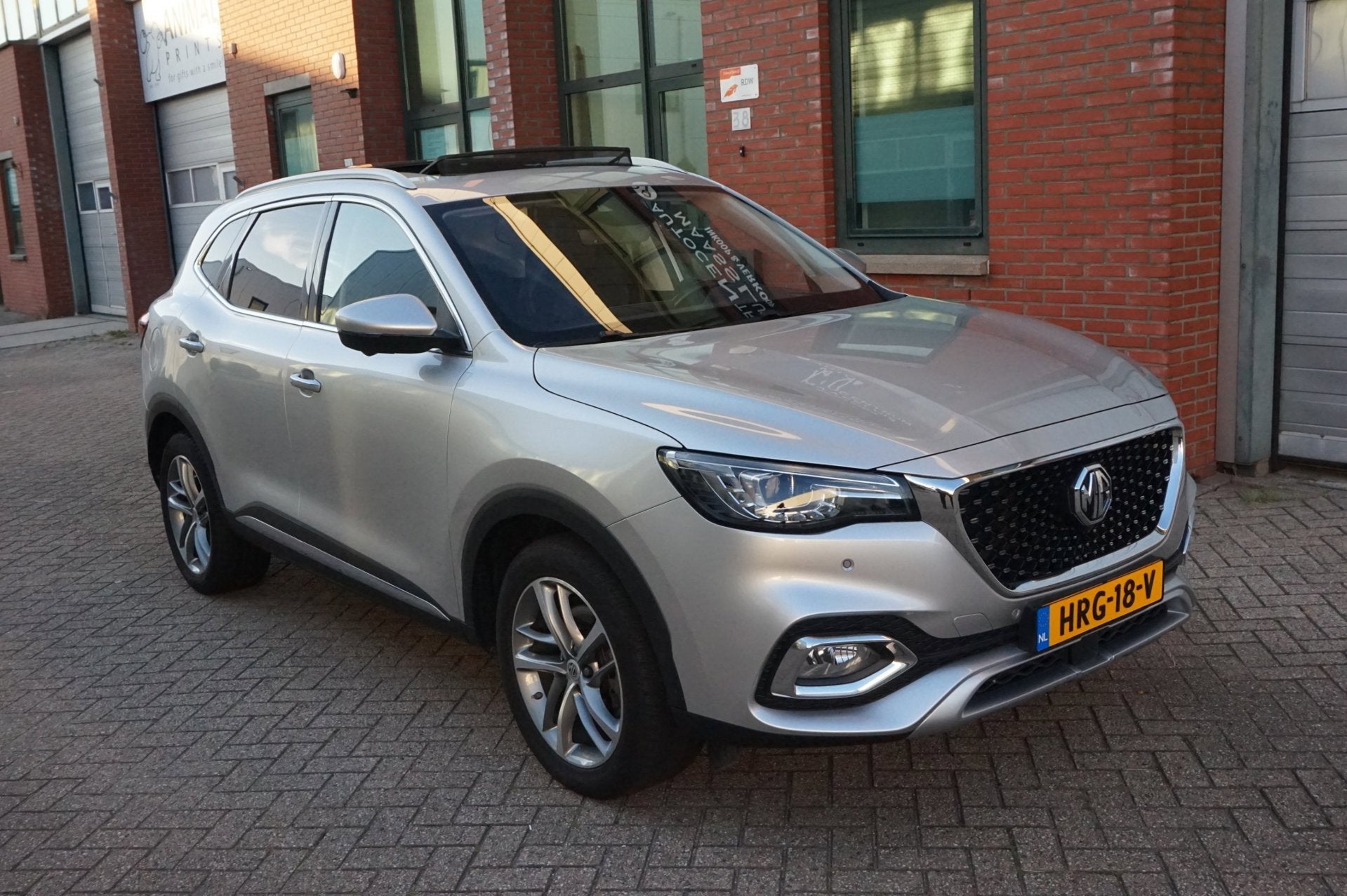 MG EHS 1.5 TGDI Luxury Pano Leer 360 CAMERA, Auto's, Dealer onderhouden, Gebruikt, 4 cilinders, 16 kWh