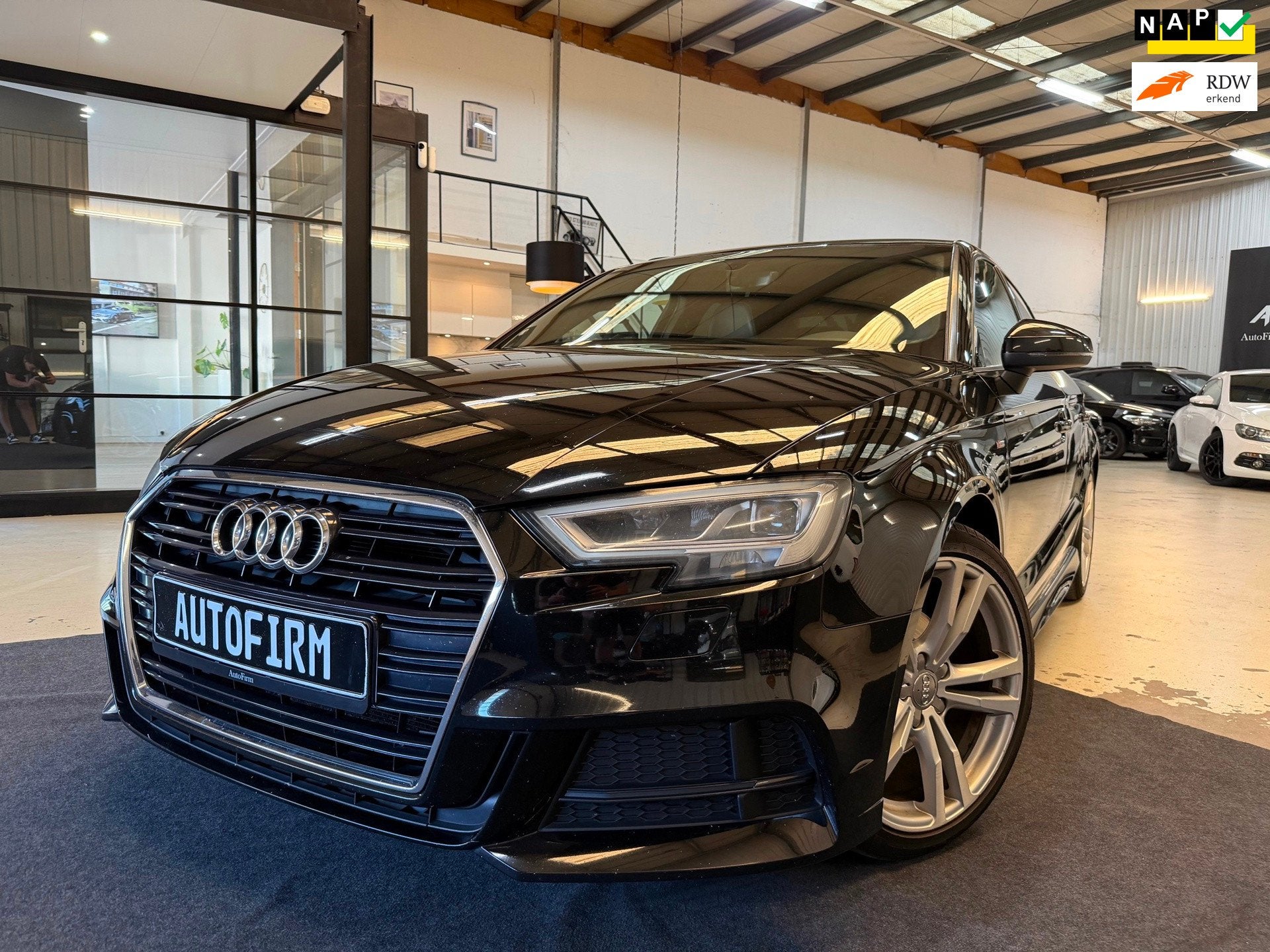 Audi A3 Limousine 1.0 TFSI Sport S Line Edition NAP 116PK Na, Auto's, Audi, Voorwielaandrijving, 1160 kg, Zwart, Origineel Nederlands