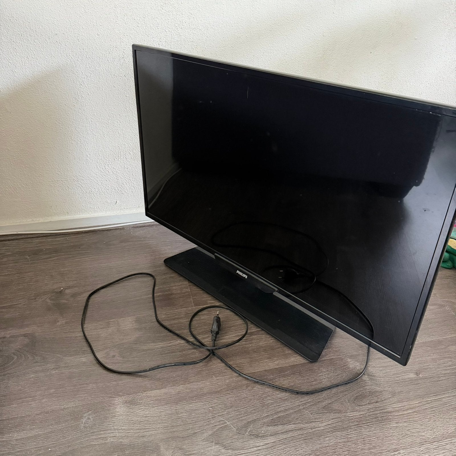 Philips 32 inch televisie - DEFECT, Philips, LED, 50 Hz, Ophalen of Verzenden