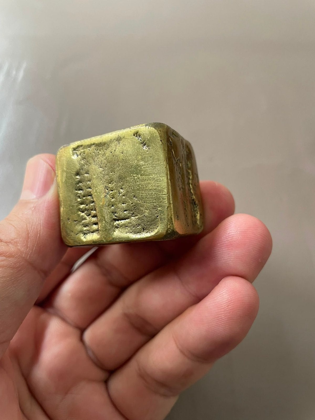 225 grm antiek brons  kubus, Ophalen of Verzenden