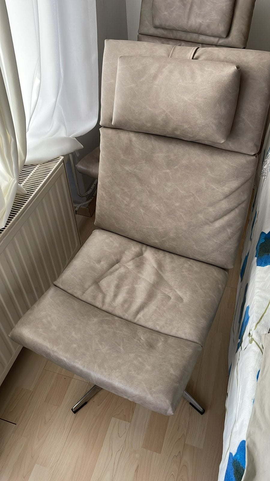 Zuiver stoelen en voetenbankje, Ophalen, Zo goed als nieuw, Minder dan 75 cm, Minder dan 50 cm