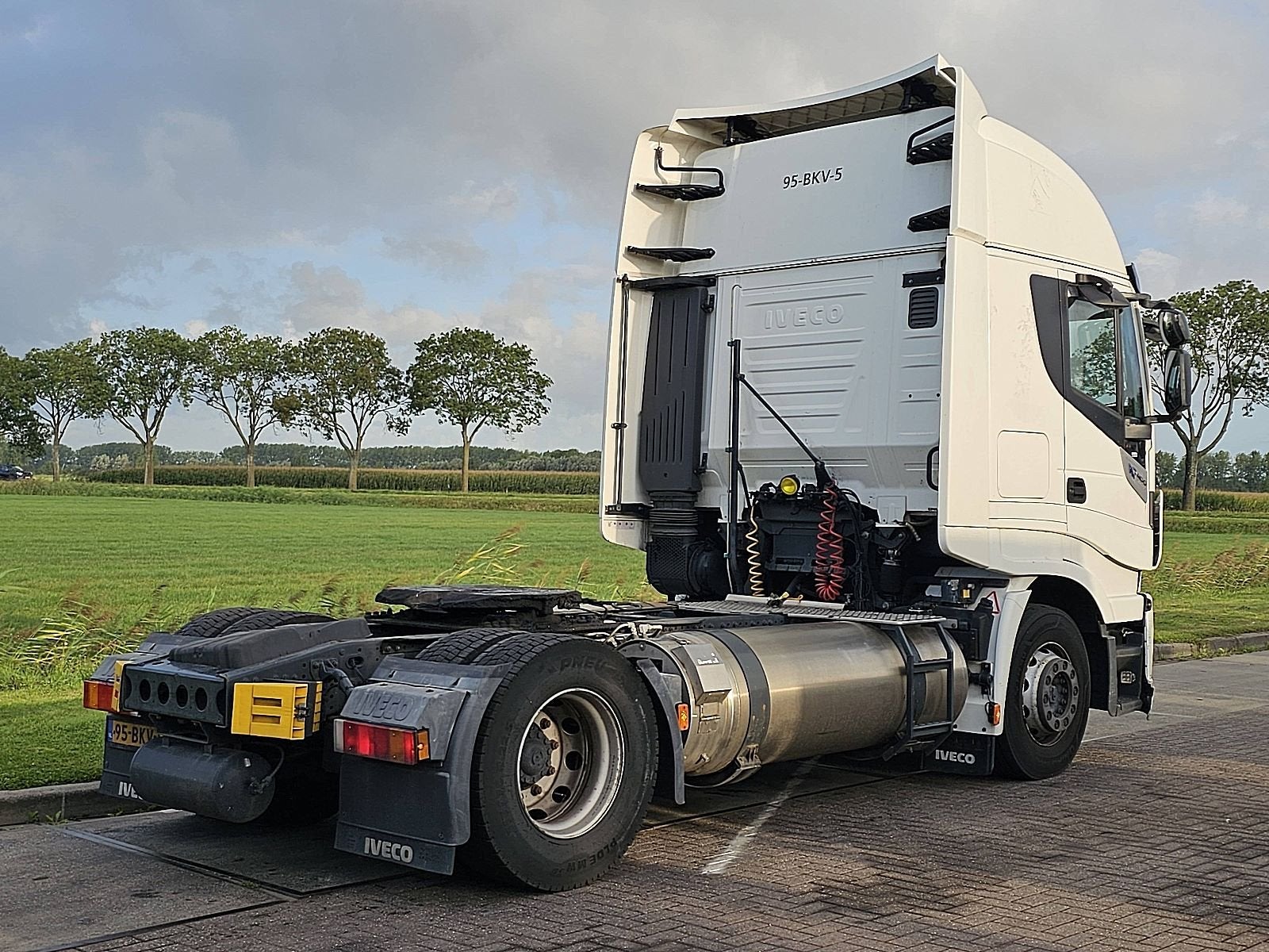 IVECO AS440S40 STRALIS lng, Auto's, Vrachtwagens, Automaat, Stoelverwarming, Euro 6, Wit