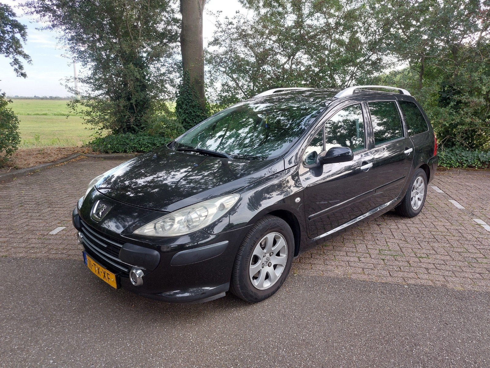Peugeot 307 1.6 16V SW AUT 2007 Zwart, 730 kg, 4 cilinders, 7 stoelen, Zwart