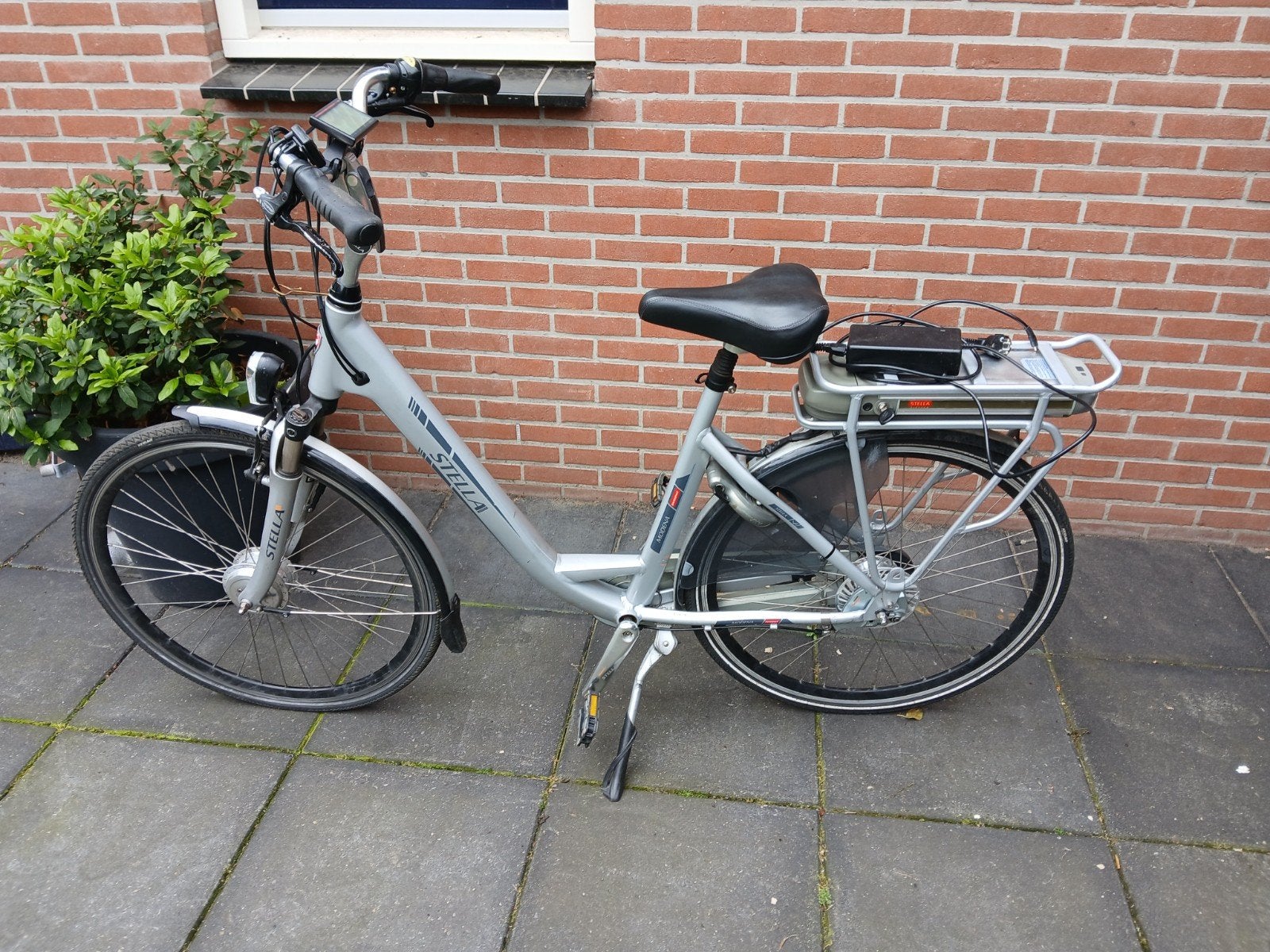 Stella elektrische fiets - voorwielmotor defect - opknapper, Fietsen en Brommers, Elektrische fietsen, Ophalen of Verzenden