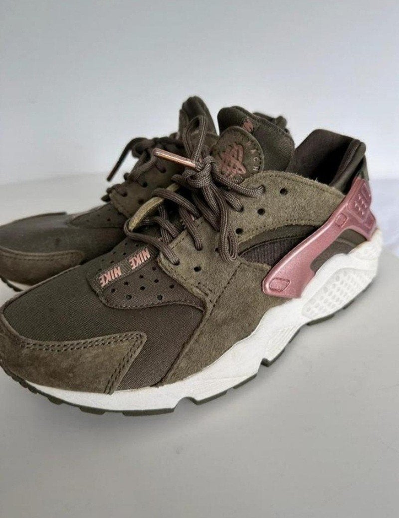 Nike Huarache zgan khaki/roze sneakers 38, Ophalen of Verzenden, Nike Huarache, Groen, Sneakers of Gympen