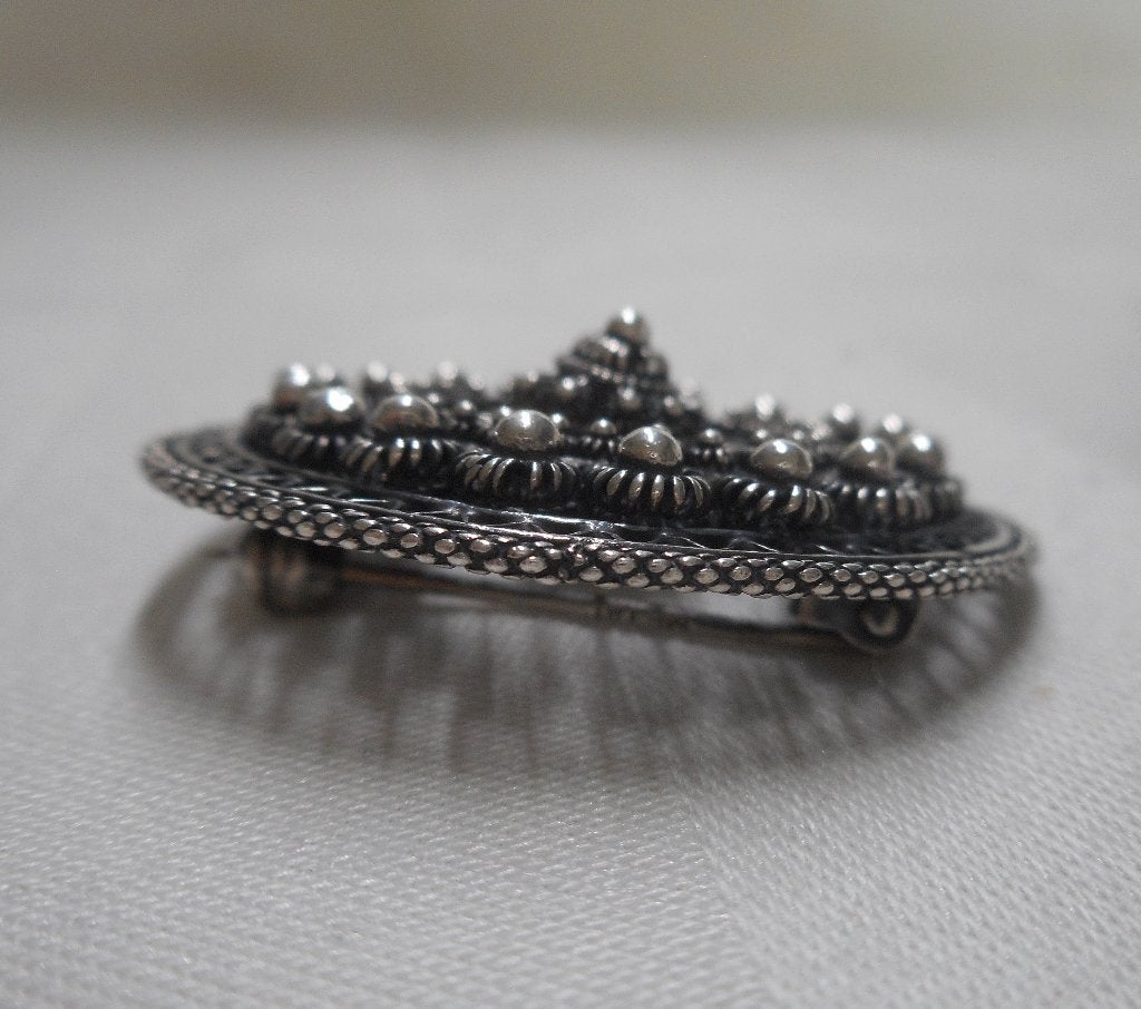 Zilveren Zeeuwse knop broche nr.585, Verzenden, Minder dan 4 cm, Zo goed als nieuw, Zilver