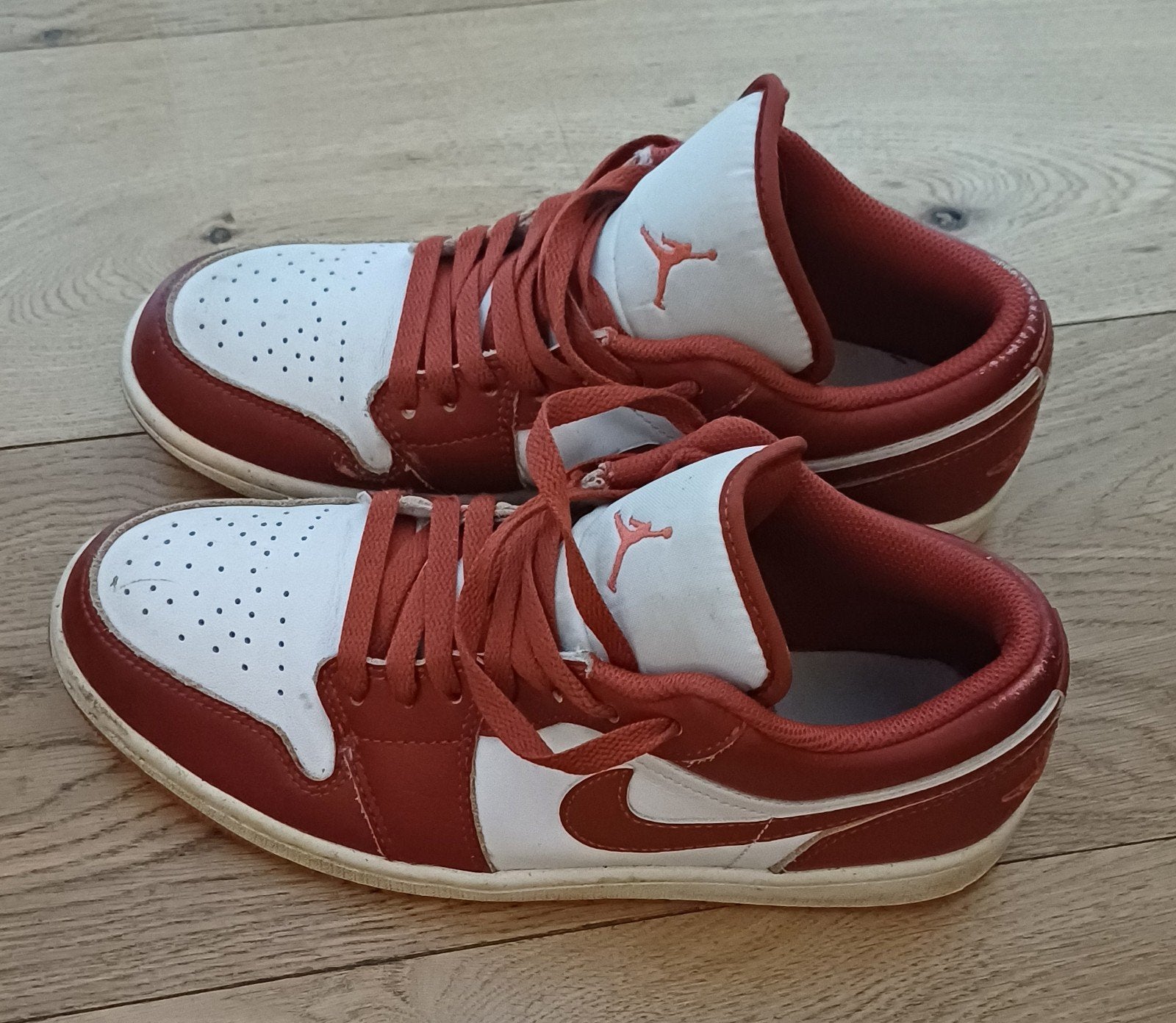 Rode Nike Air Jordan Dunks  maat 42, Ophalen, Gebruikt, Jongen of Meisje, Schoenen