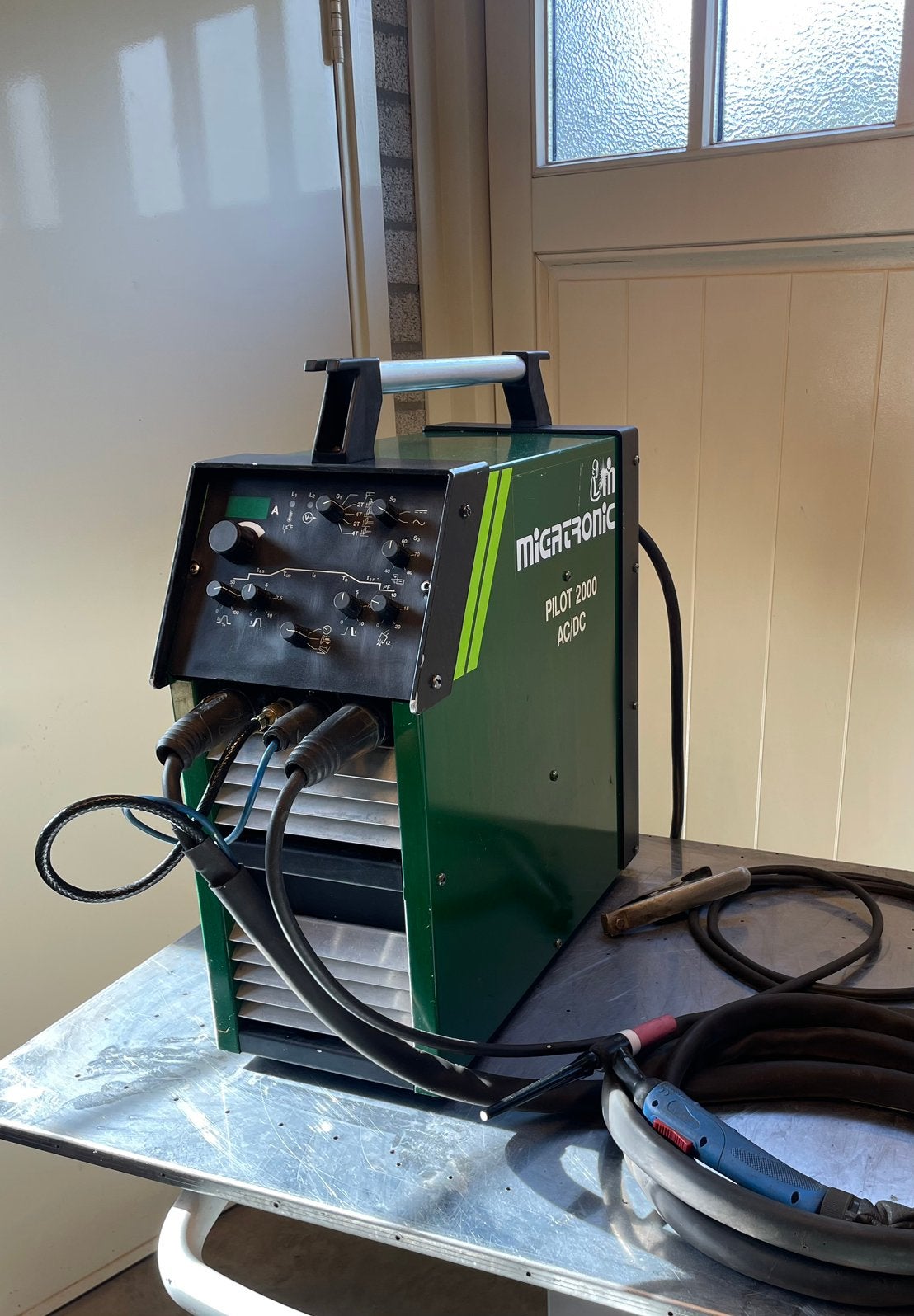 Migatronic Pilot 2000 TIG AC / DC lasapparaat, 200 A, Ophalen, Gebruikt, 150 tot 250 ampère, Tig